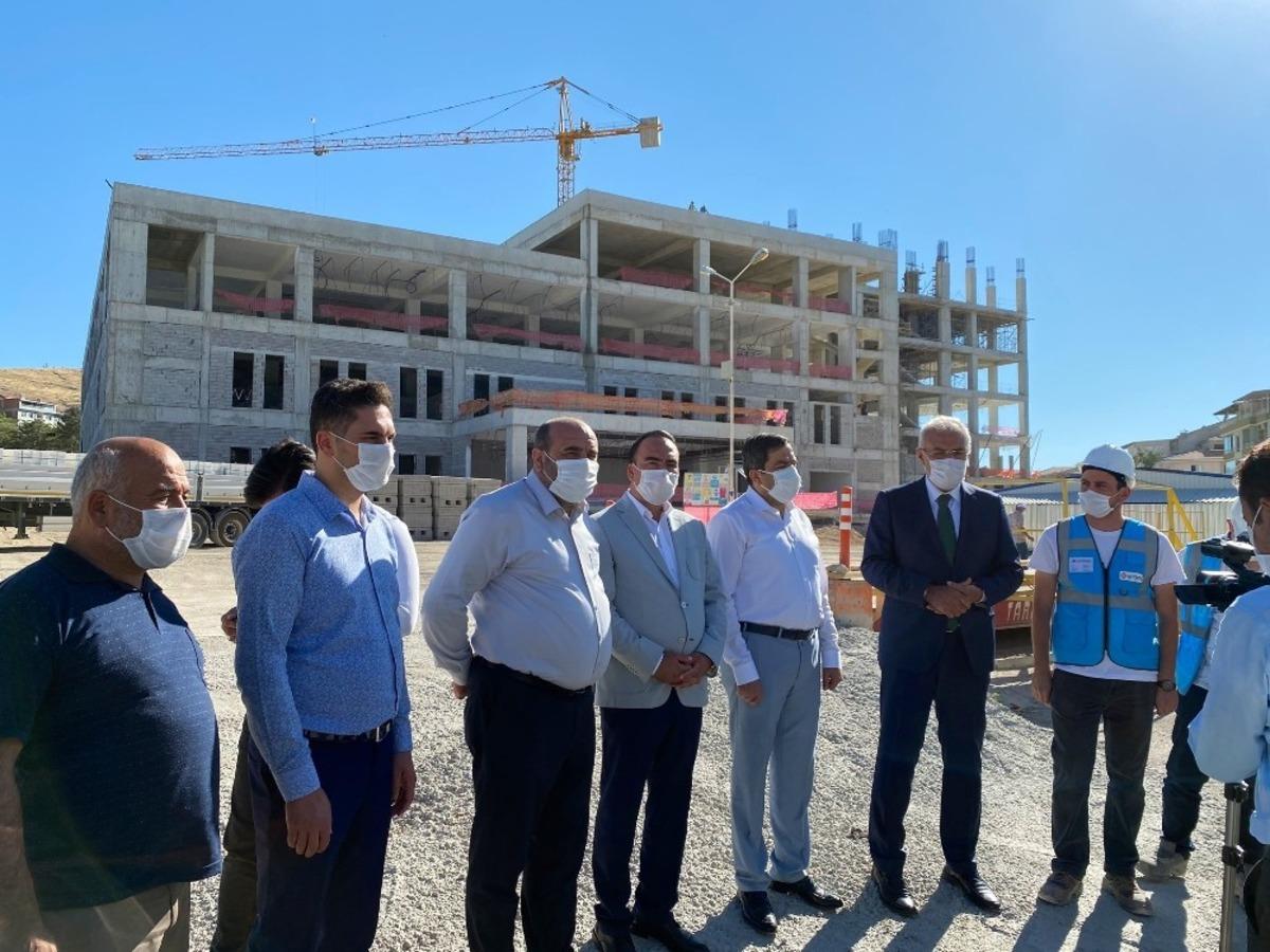 Milletvekili Kahtalı&rsquo;dan Battalgazi Devlet Hastanesi inşaatında inceleme