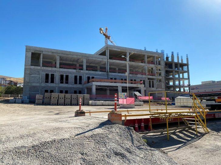 Milletvekili Kahtalı’dan Battalgazi Devlet Hastanesi inşaatında inceleme G4