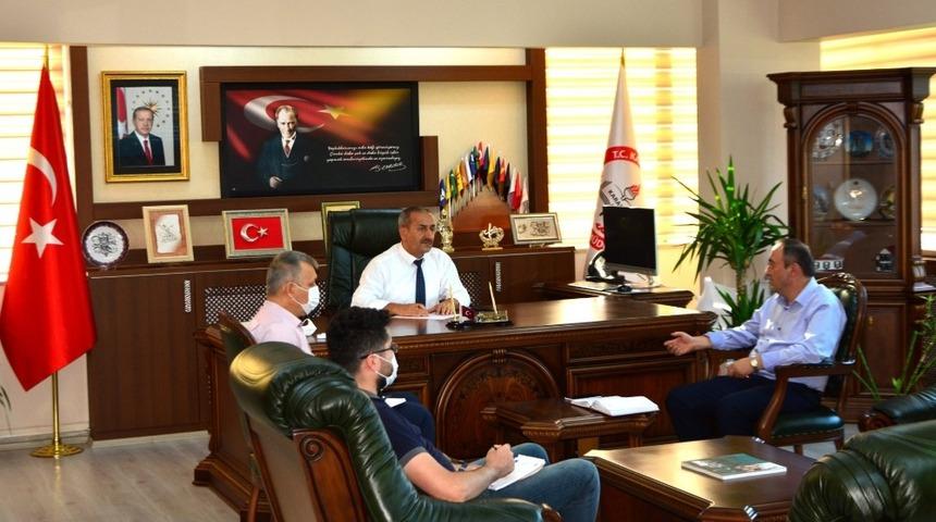 &lsquo;Eğitimin Sesi, İş G&uuml;c&uuml;n&uuml;n Nefesi Karab&uuml;k 2023&rsquo; proje toplantısı yapıldı