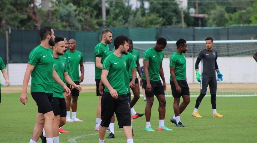 Denizlispor, G&ouml;ztepe karşılaşması i&ccedil;in yola &ccedil;ıktı