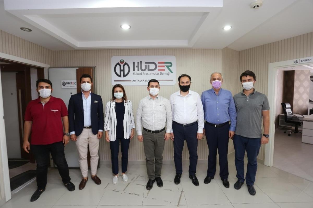 Cemil Meri&ccedil; M&uuml;ze Kitaplığı&rsquo;na HUDER desteği