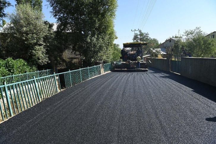 Muş’ta son 45 günde 27 bin ton asfalt serildi G5