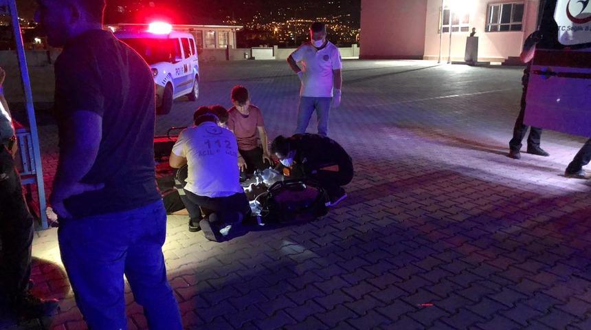 Okul bahçesinde çakmak gazı çeken genç öldü