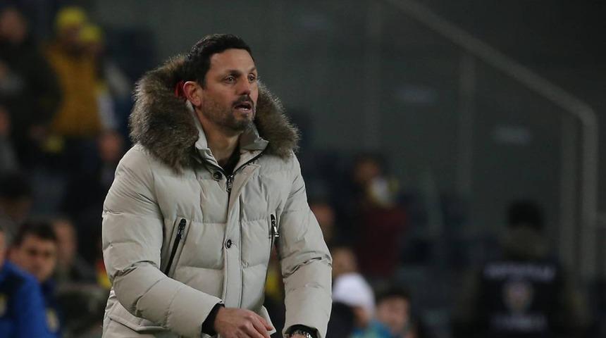 Fenerbahçe Teknik Direktörü Erol Bulut'tan açıklama geldi!