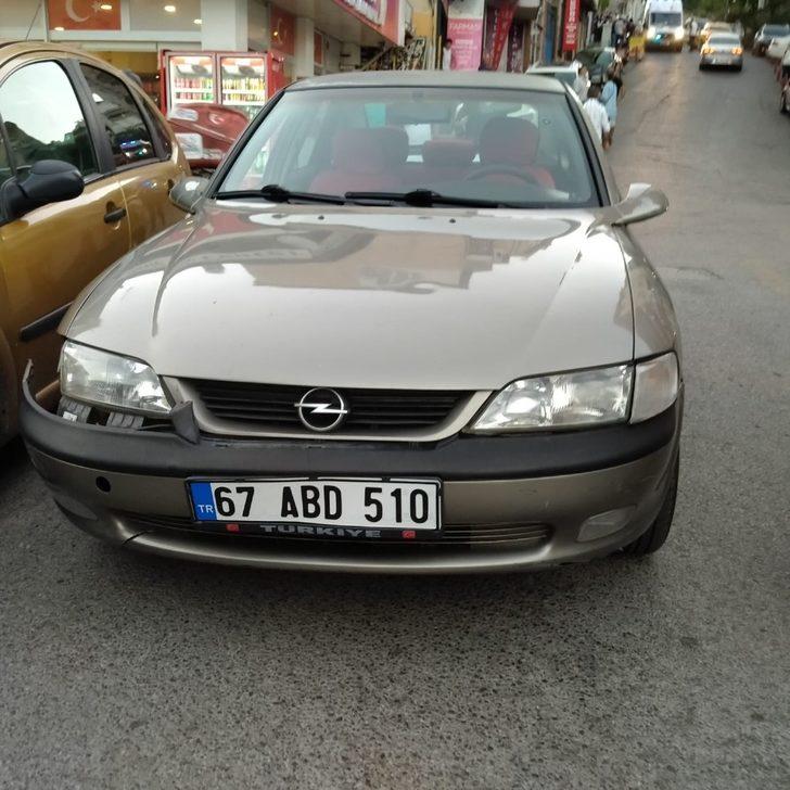 Otomobil yayaya çarptı: 1 yaralı G3