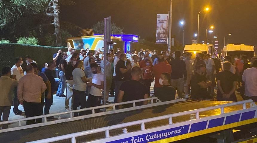 Servisçilerden İBB binası önünde eylem