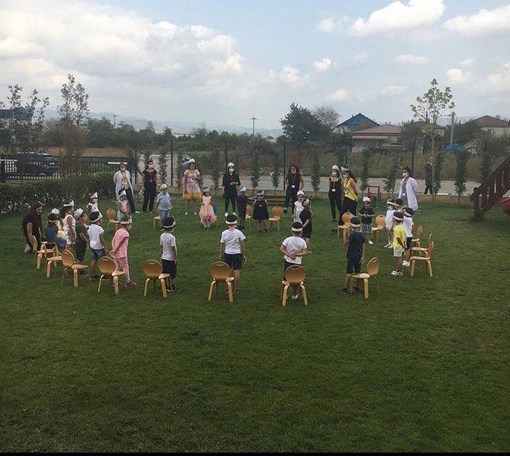 Bahçeşehir kolejinde sosyal mesafeli parti G3