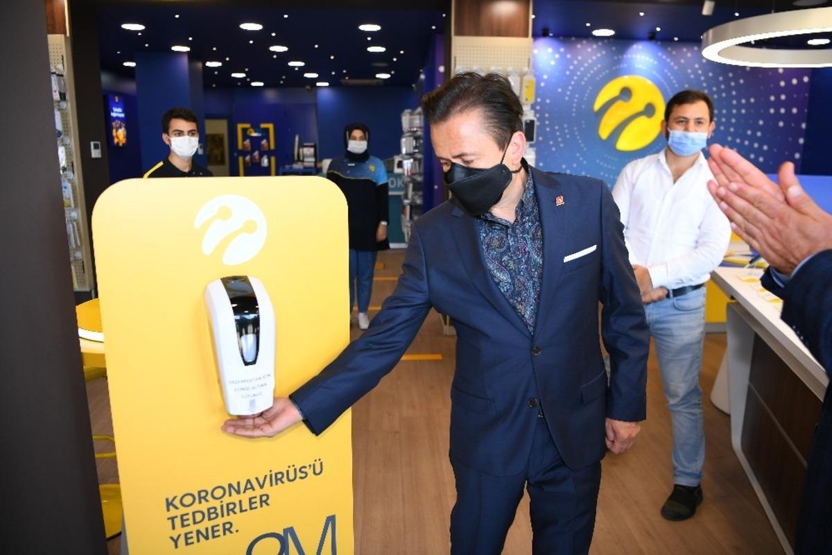 koronavir&uuml;s tedbirleri kapsamında Tuzla&rsquo;da denetimler devam ediyor.
