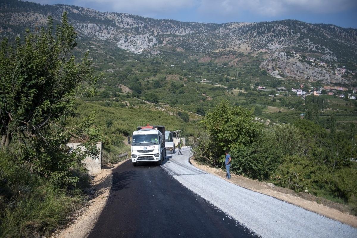 Mersinli &uuml;reticinin şeftalisi İ&ccedil; Anadolu&rsquo;ya daha hızlı ulaşacak