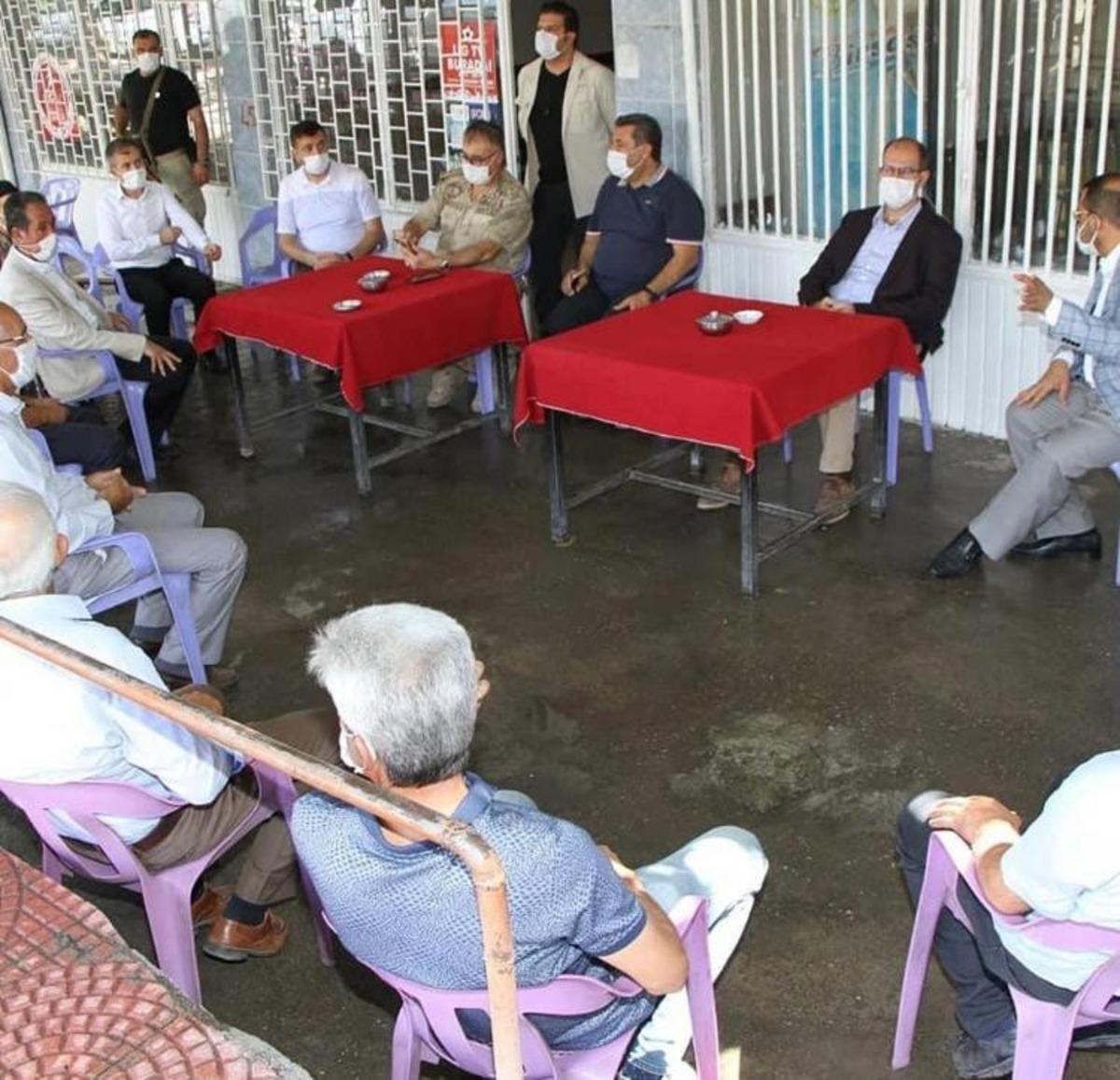 Kaymakam ve Belediye Başkanı T&uuml;rkmen k&ouml;yl&uuml;lerle bir araya geldi