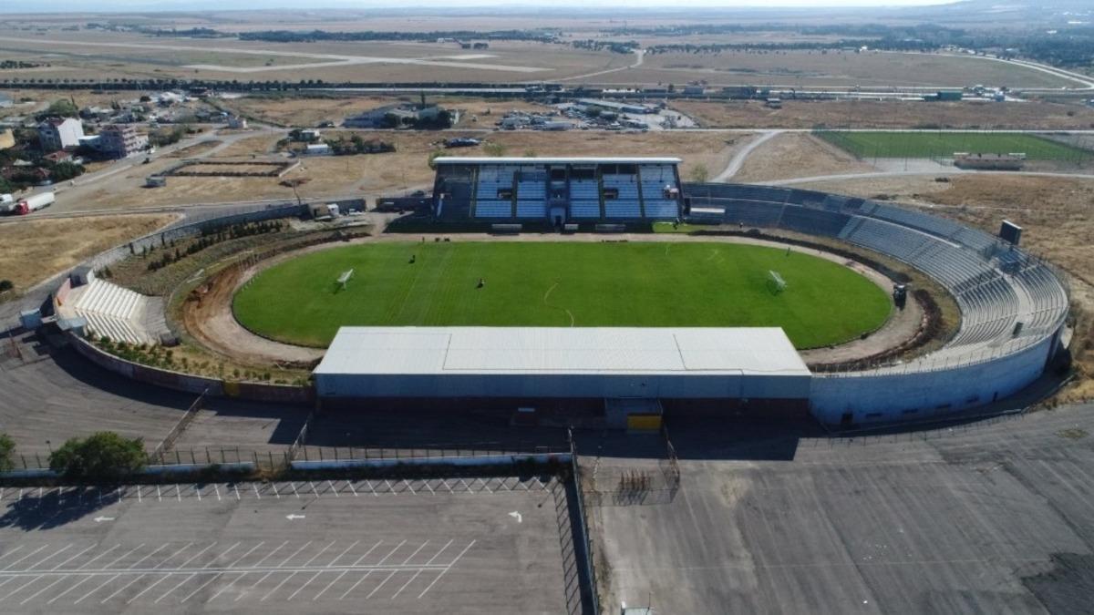 17 Eyl&uuml;l Stadı yeni sezona hızla hazırlanıyor