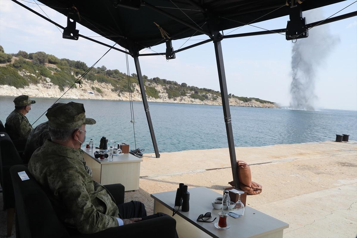 Akar ve komutanlar "Kardak kahramanları" ile bir araya geldi