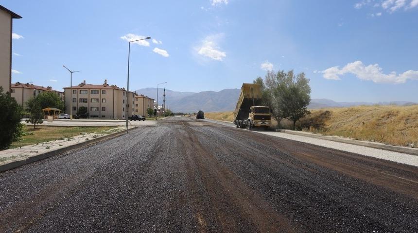 Mimar Sinan Mahallesinde sathi kaplama &ccedil;alışmaları bitti