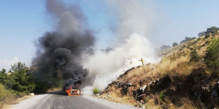 Otomobilde çıkan yangın makilik alana sıçradı G4