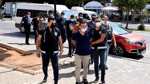 Göçmen kaçakçılığı şüphelisi 7 kişi adliyeye çıkarıldı