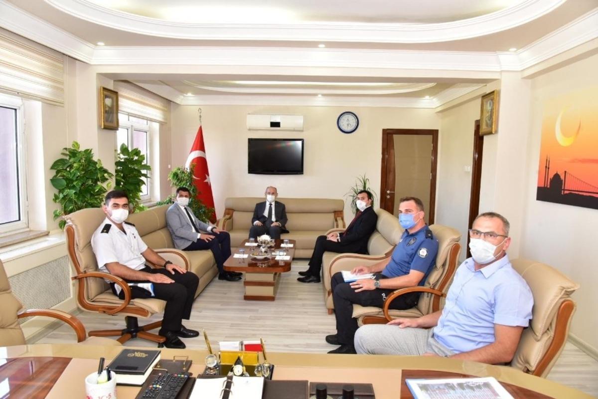 Vali Karadeniz K&ouml;pr&uuml;başı&rsquo;nda incelemelerde bulundu