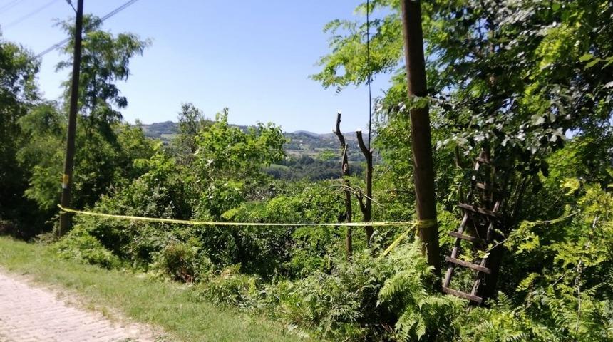 70 yaşındaki şahıs husumetlisini arazide t&uuml;fekle vurdu