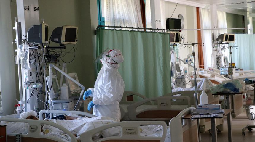 Kritik uyarı geldi! 'Eyl&uuml;l ayıyla birlikte grip ve koronavir&uuml;s vakaları &ccedil;ok karışacak'