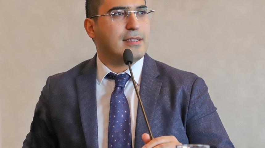 Hasan A. &Ouml;zkan "En G&uuml;&ccedil;l&uuml;" CEO&rsquo;lar arasında