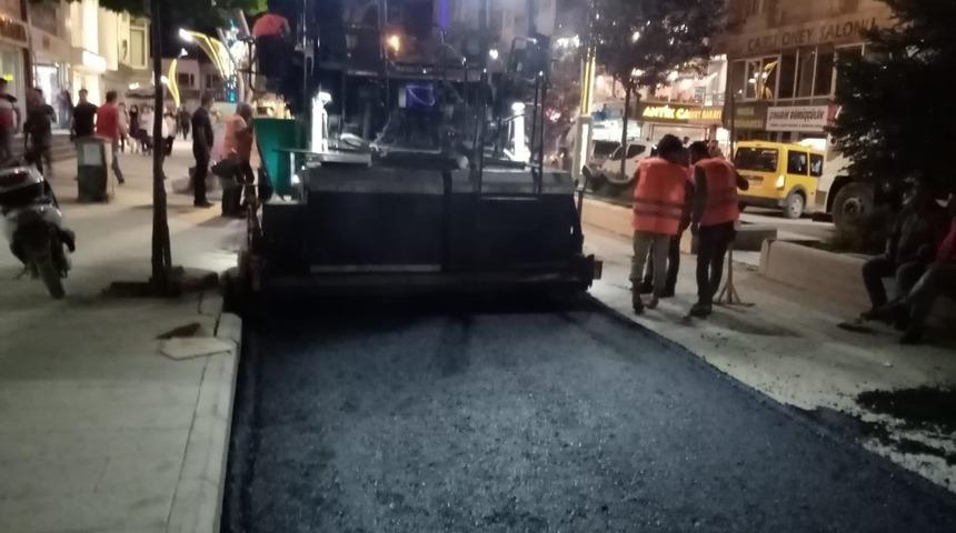 Hakkari&rsquo;de asfalt serim &ccedil;alışmaları s&uuml;r&uuml;yor