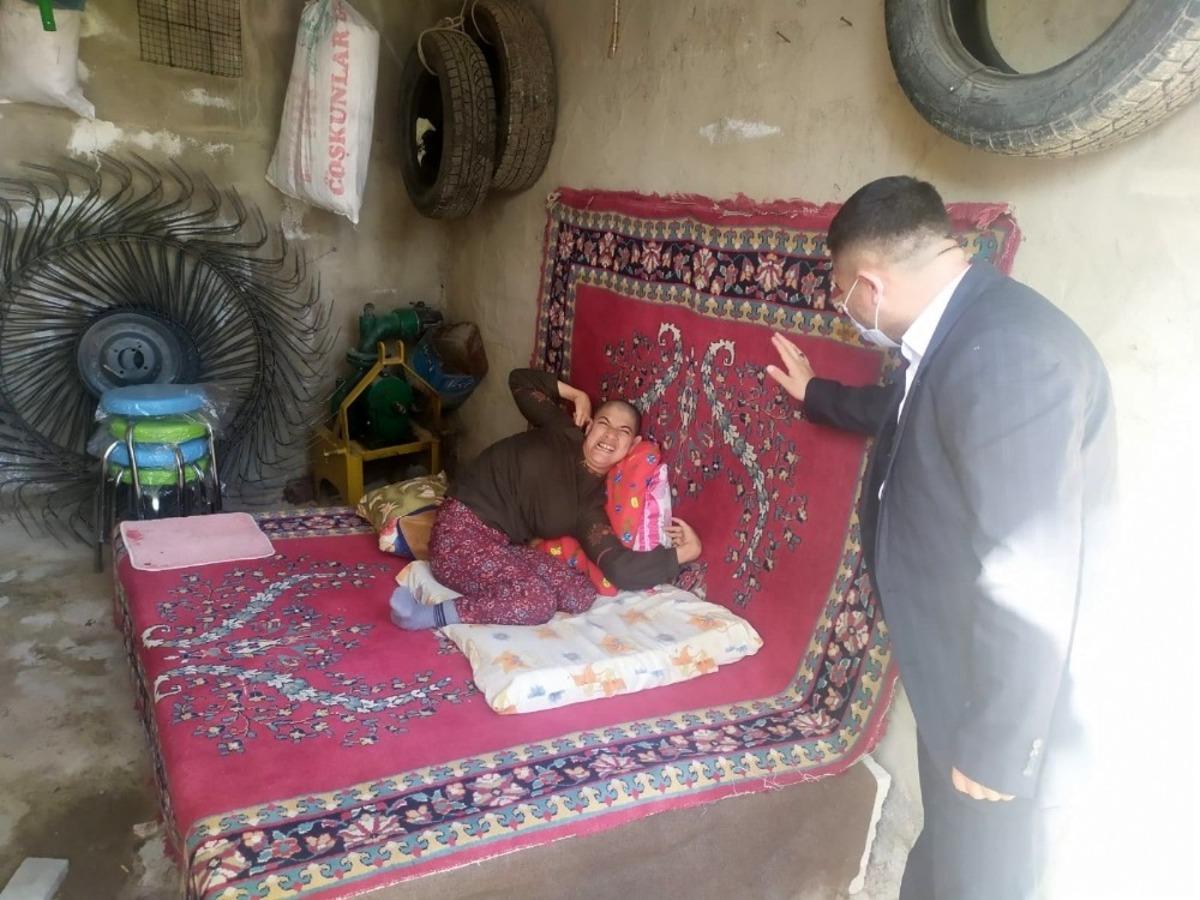 Kızılay&rsquo;dan &uuml;&ccedil; engelliye tekerlekli sandalye