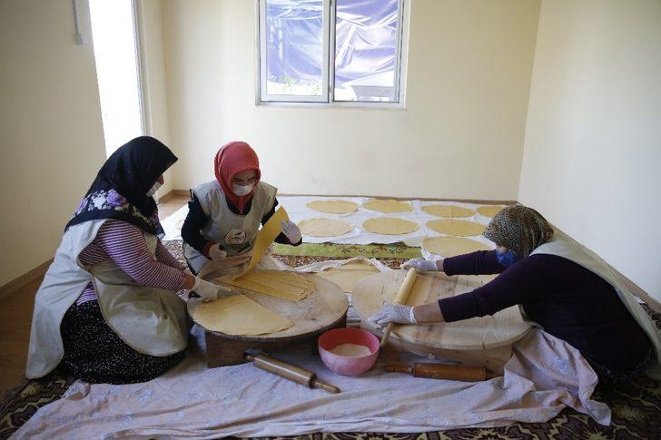 KORKOOP kadınları ürettikleriyle aile bütçelerine katkı sağlıyor G5