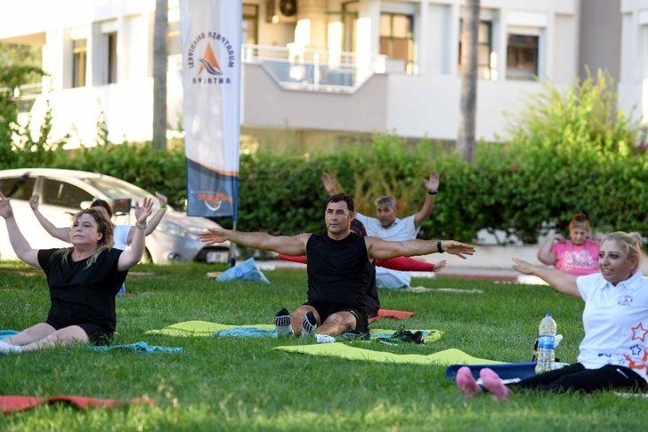 Muratpaşa’da gün batımında spor G2