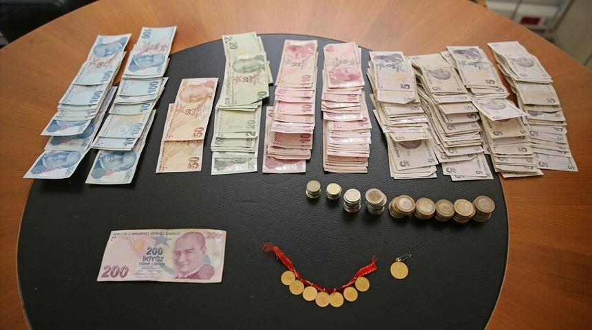 İzmir'de dilencinin üzerinden 8 altın ile 4 bin lira çıktı