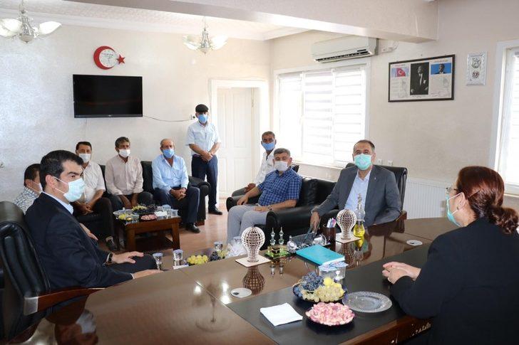 Vali Çuhadar fıstık hasadına katıldı G2