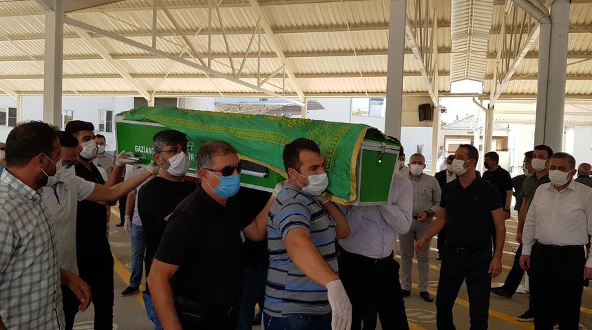 Gaziantepli ünlü iş adamı Mehmet Teymur koronavirüs nedeniyle hayatını kaybetti