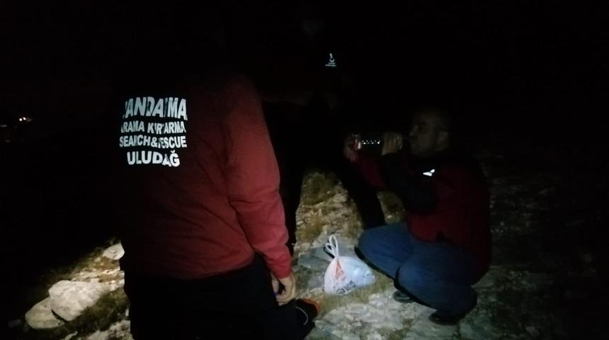 Domuz sandı, arkadaşını başından vurdu