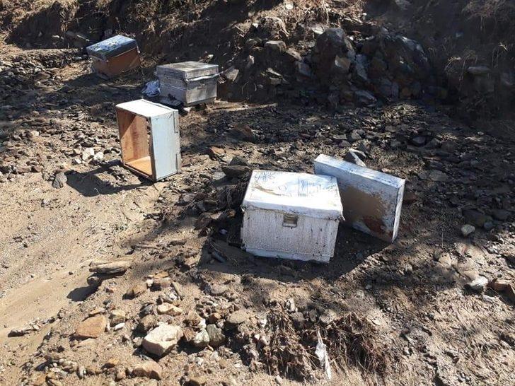 Denizli’de etkili olan sağanak arıcılık yapan vatandaşı mağdur etti G1