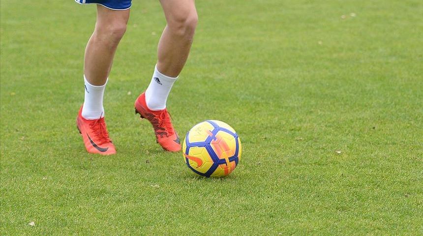 Rusya'da 7 futbolcuda Covid-19 tespit edildi, ma&ccedil; ertelendi