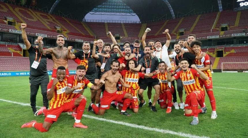 Kayserispor galibiyetle başladı