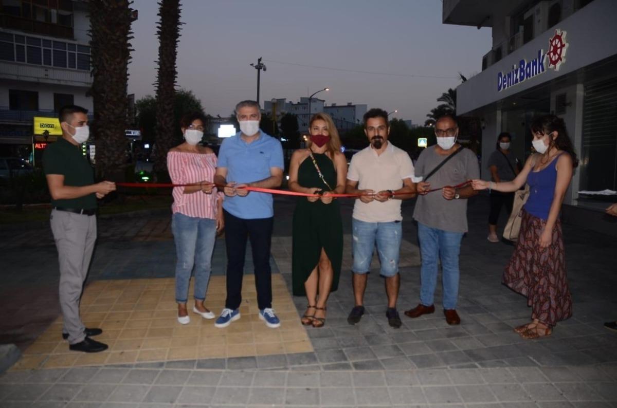 176 karikat&uuml;rist ve 576 eser Kuşadası&rsquo;nda buluştu