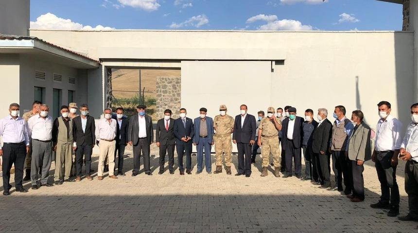 Erciş’te husumetli aileler barıştırıldı