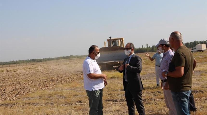 Iğdır  Yarı  Açık  Cezaevine 200 dönümlük meyve kapama bahçesi