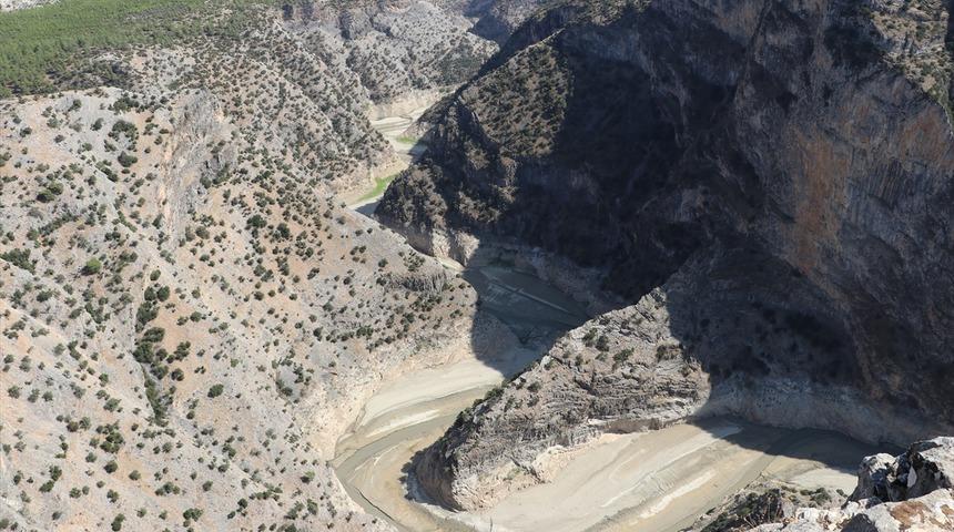 Arapapıştı Kanyonu'na gelenler o manzara karşısında şoke oldu