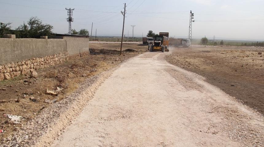 Eyyübiye’de yol yapım çalışmaları sürüyor