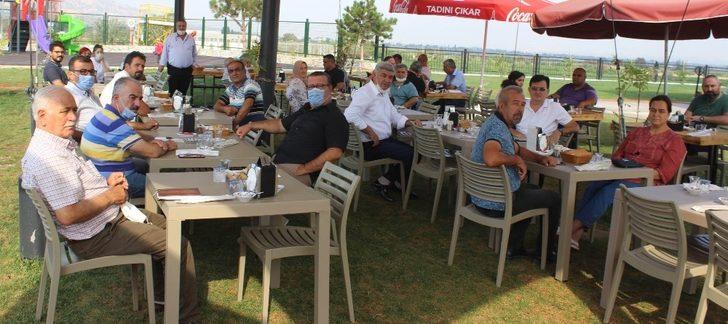 Dernek başkanından çifte adaylık açıklaması G1