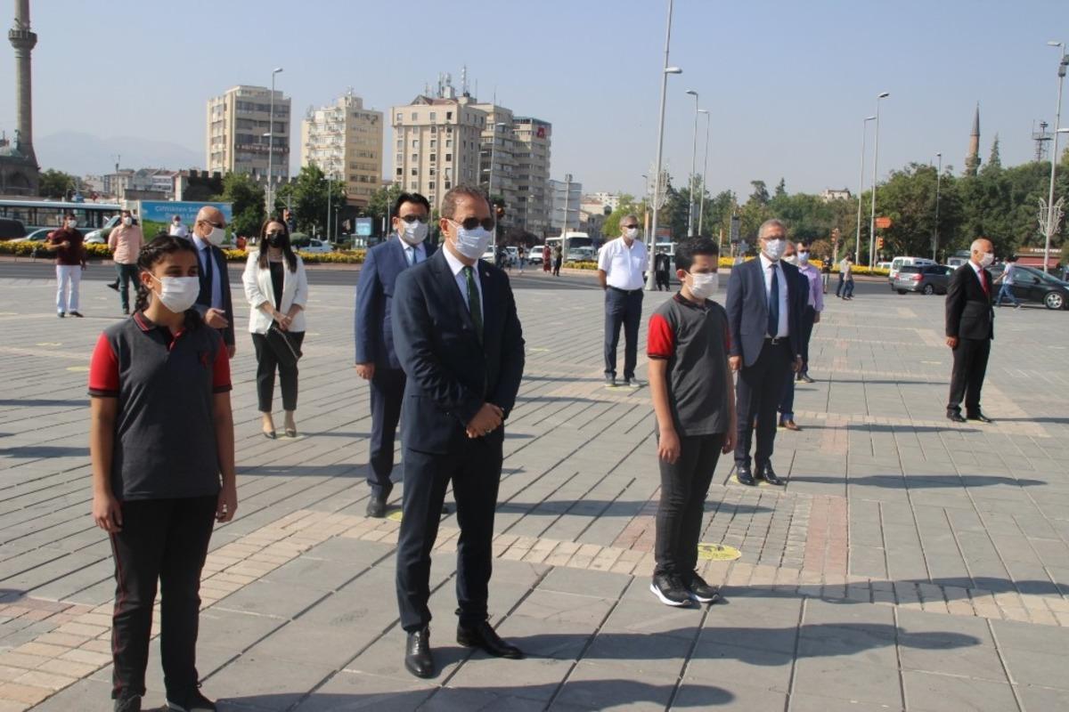 Celalettin Ekinci: &ldquo;Okullar, sokaklardan daha g&uuml;venlidir&rdquo;