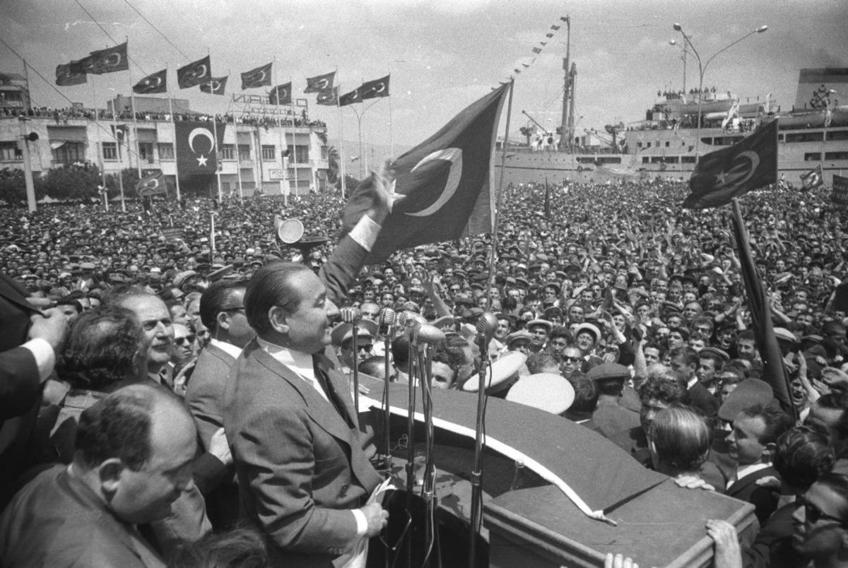 AD&Uuml; merhum Başbakan Adnan Menderes&rsquo;i andı