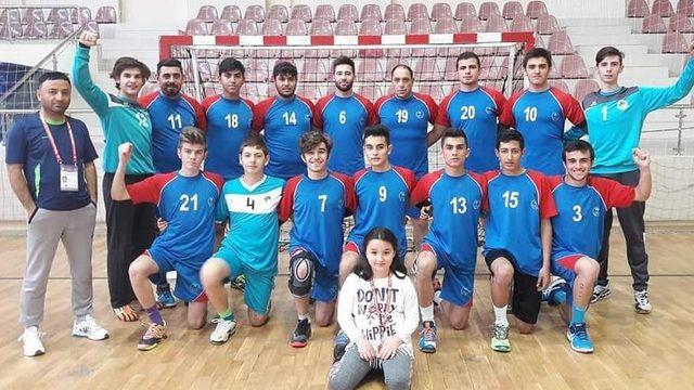 Boğularak hayatını kaybeden sporcu unutulmadı