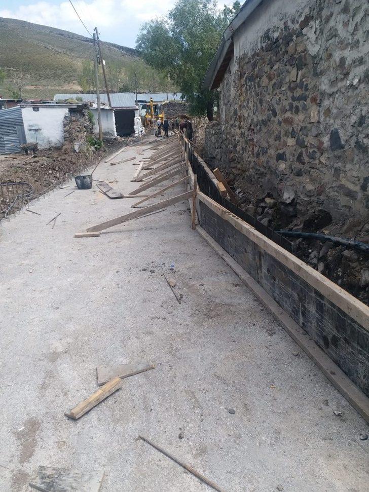 Kars’ta dere ıslah çalışmaları devam ediyor G3