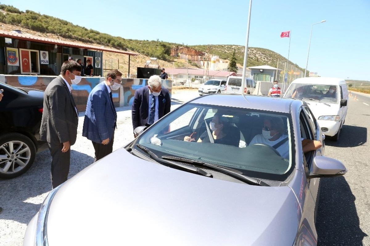 Yatağan Kaymakamı yol kontrol&uuml;ne katıldı