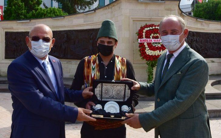 Trabzon’da yılın ahisi, kalfası ve çırağı ödüllerini aldı G3