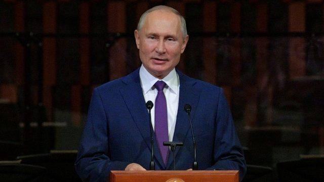 Putin, Navalni'nin zehirlenmesinin arkasında Kremlin'in olduğu iddiasını reddediyor