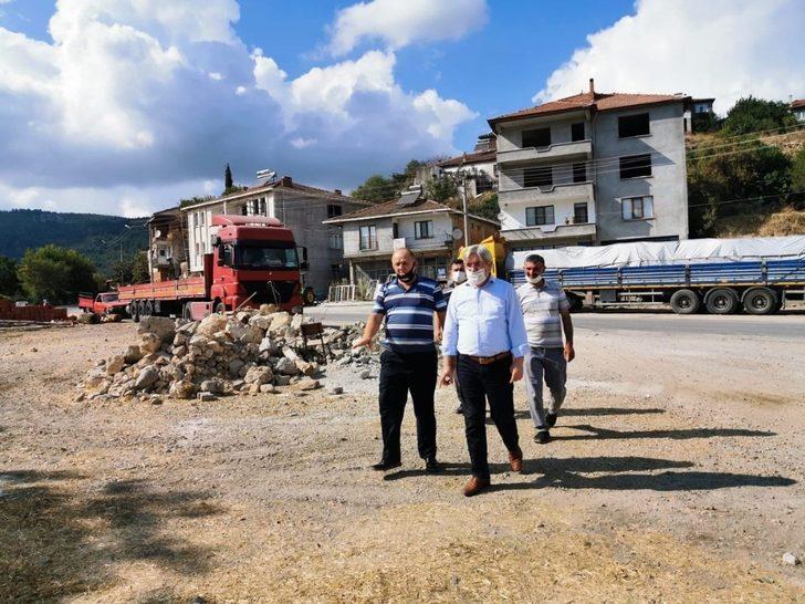 Başkan Cengiz hizmet için karış karış geziyor G2