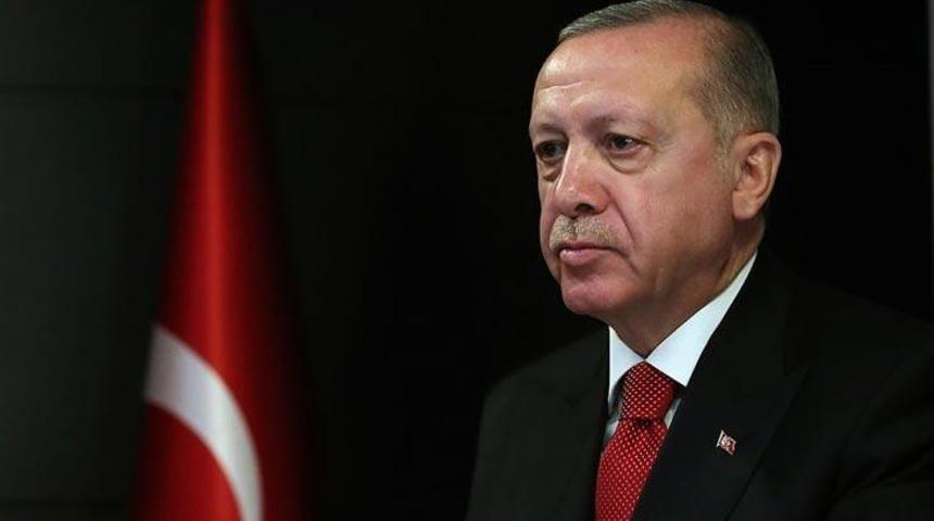 Cumhurbaşkanı Erdoğan, şehit T&uuml;rk Kızılay personelinin ailesine başsağlığı