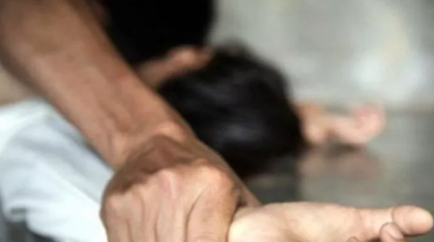 İki &ccedil;ocuk annesinin tecav&uuml;ze uğraması infial yaratmıştı! Pakistan Başbakanı Khan'dan dikkat &ccedil;eken a&ccedil;ıklama